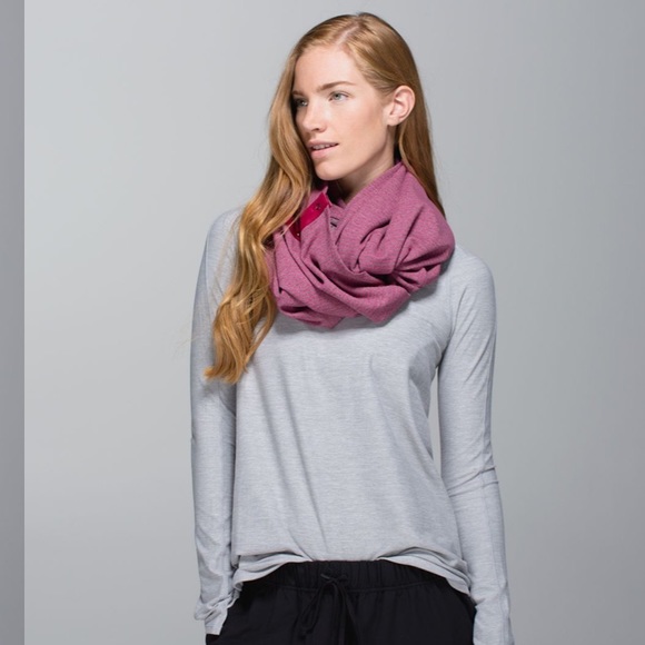 Lululemon Vinyasa Scarf - Picture 5 of 6